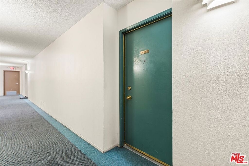 5460 White Oak Avenue - Photo 2