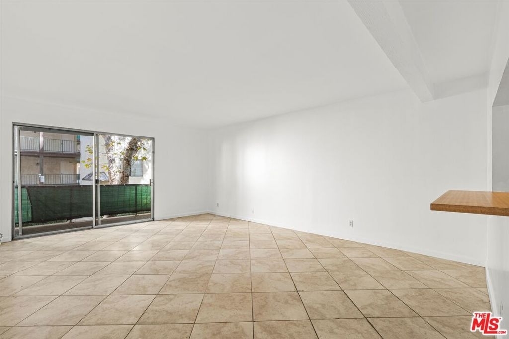 5460 White Oak Avenue - Photo 5