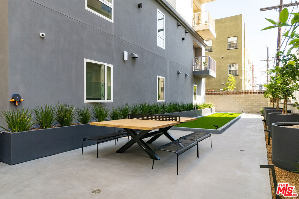 839 S Fedora Street - Photo 7