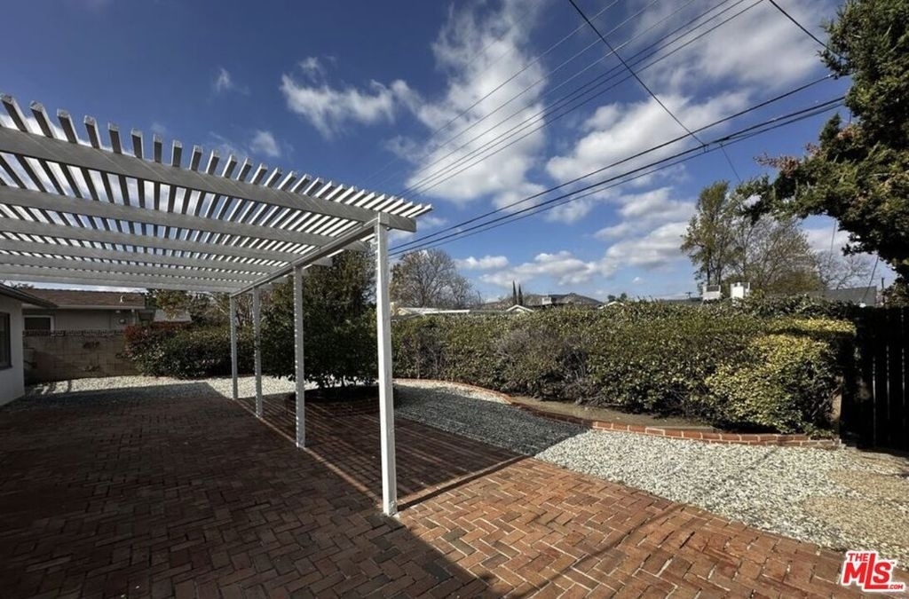 23907 Friar Street - Photo 14
