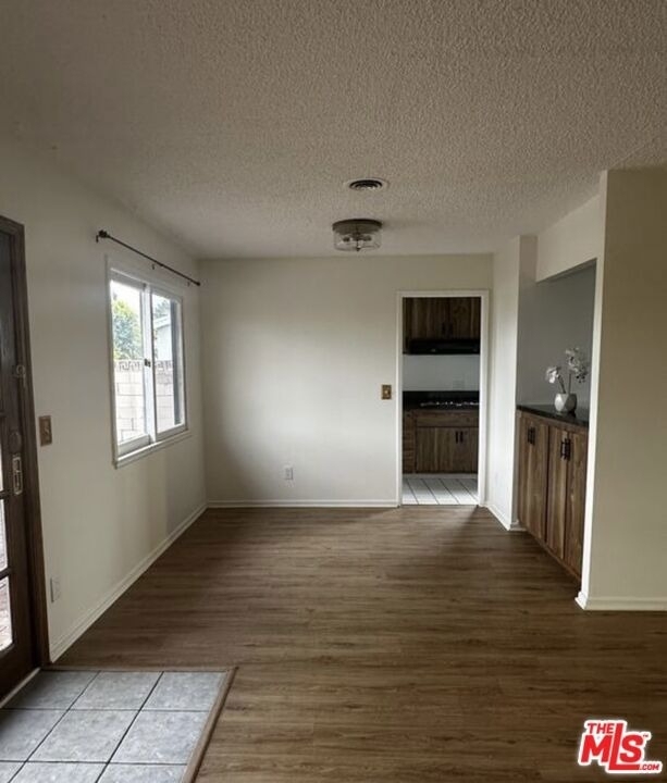 23907 Friar Street - Photo 2