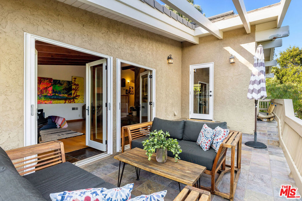 2716 Halsey Road - Photo 11