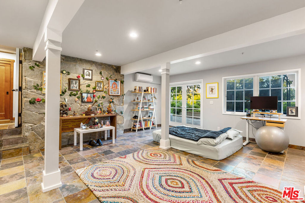 2716 Halsey Road - Photo 35