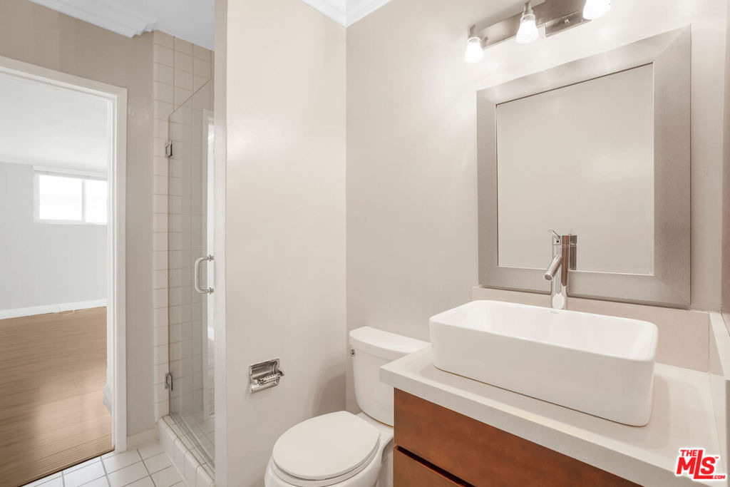 248 S Doheny Drive - Photo 11