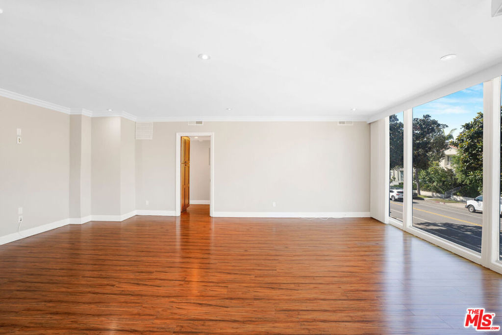 248 S Doheny Drive - Photo 8