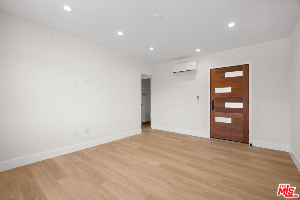 420 S Sepulveda Boulevard - Photo 8