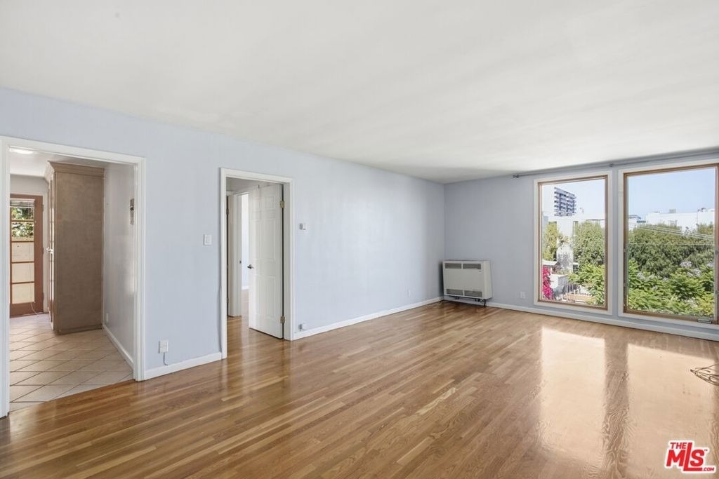 1155 N Clark Street - Photo 1