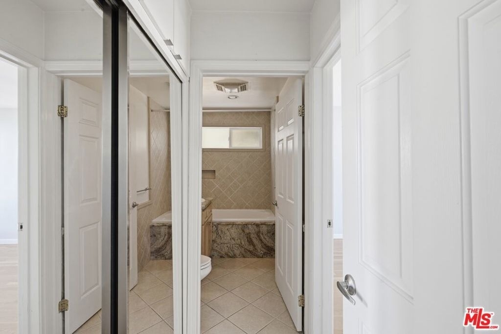 1155 N Clark Street - Photo 8