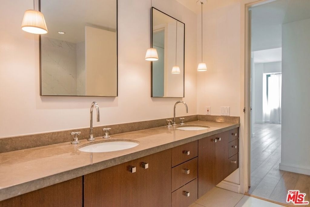 10520 Wilshire Boulevard - Photo 5