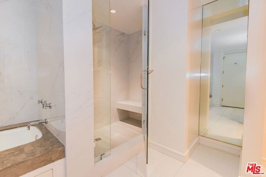 10520 Wilshire Boulevard - Photo 9