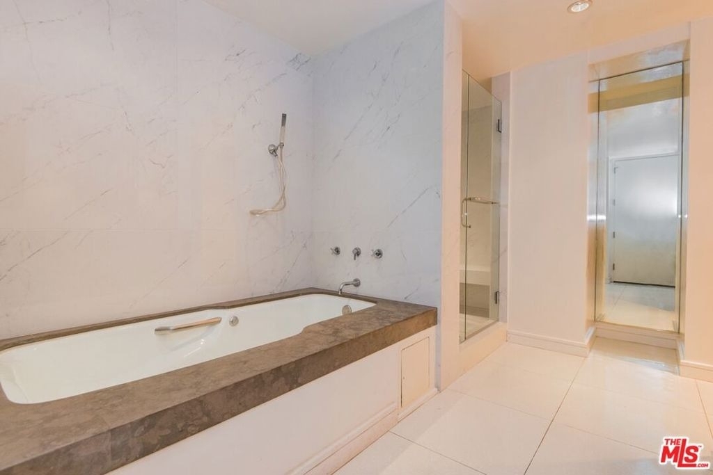 10520 Wilshire Boulevard - Photo 7