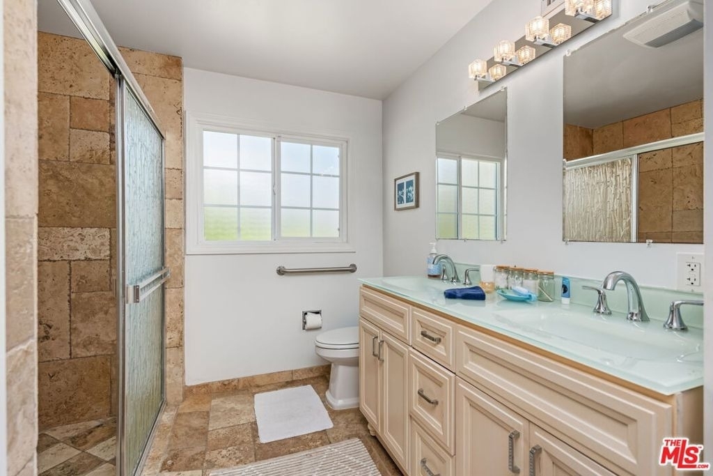 8221 Delgany Avenue - Photo 17