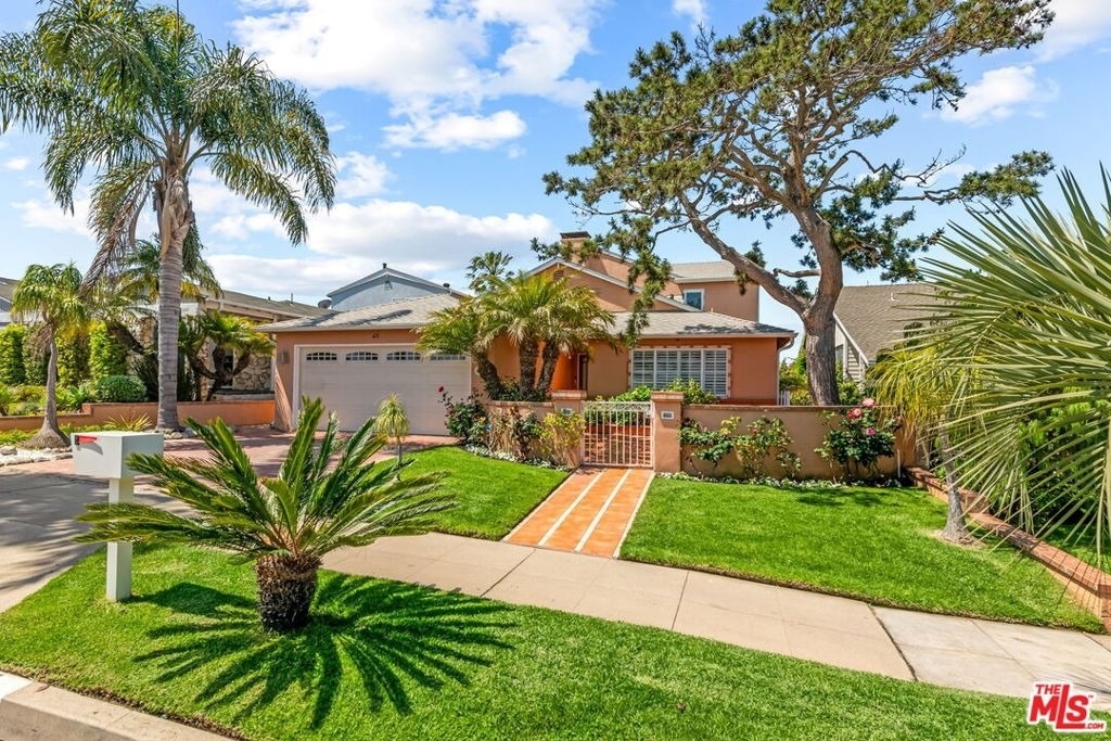 8221 Delgany Avenue - Photo 42