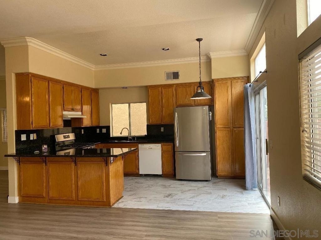 9318 Galvin Ave - Photo 3