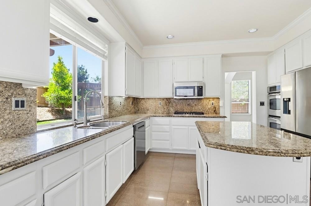 1100 Corrales - Photo 23