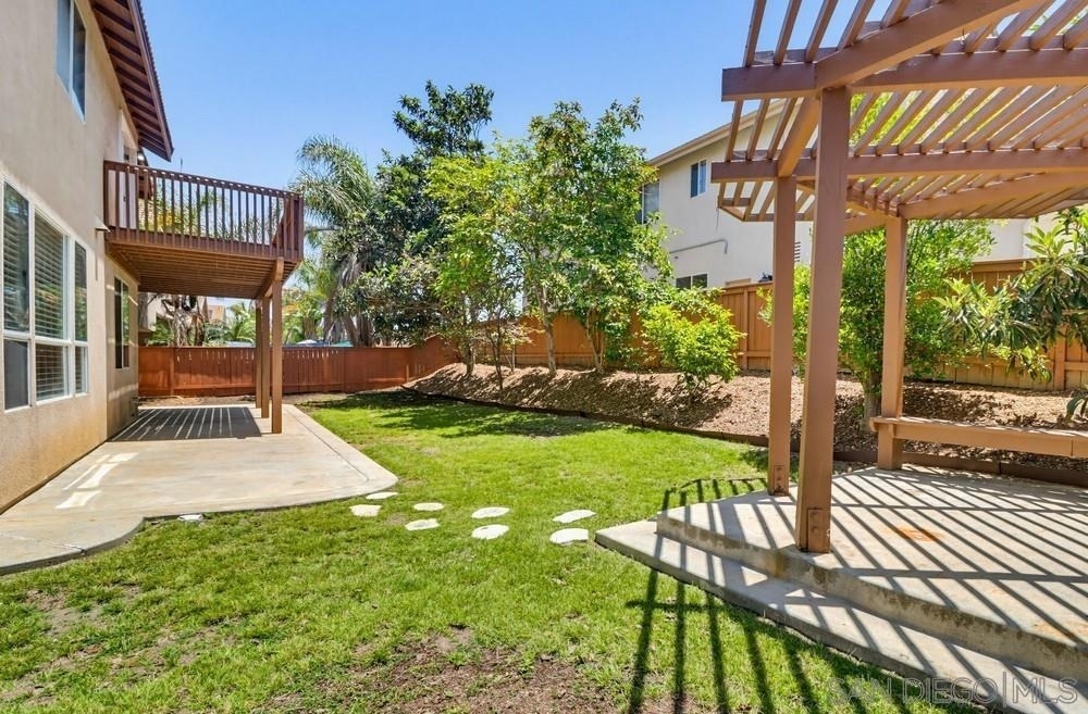 1100 Corrales - Photo 3