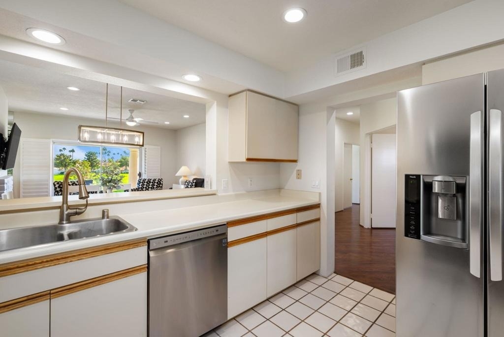 270 Vista Royale Circle E - Photo 18