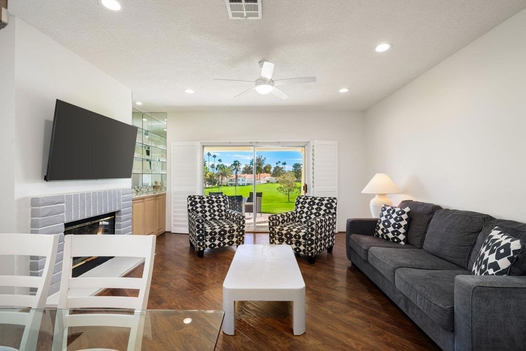 270 Vista Royale Circle E - Photo 22