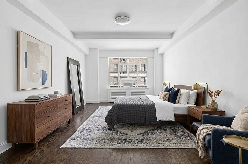 20 5th Avenue - Photo 1