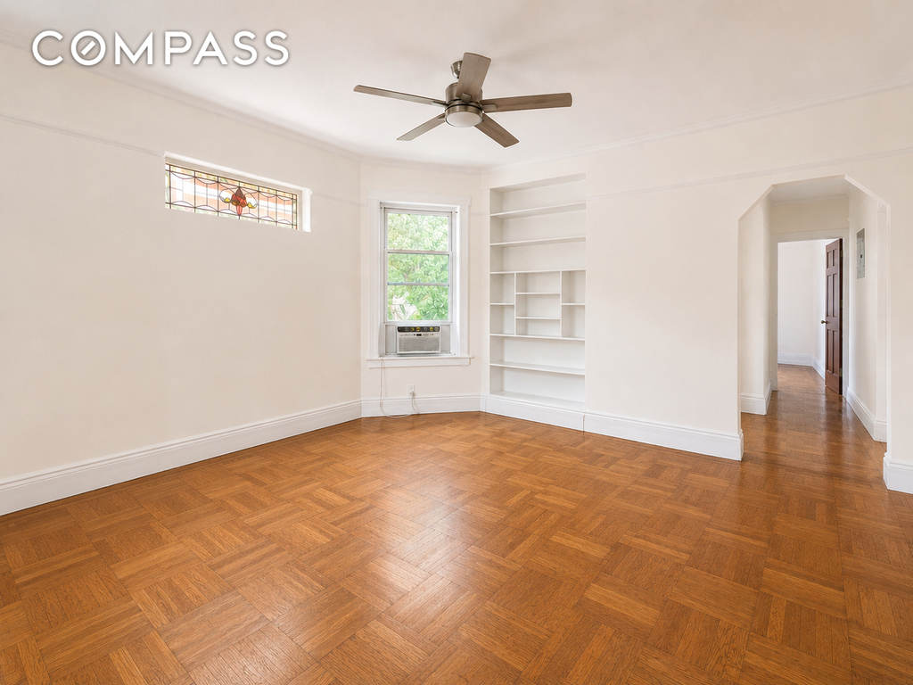 East 5th Street - Photo 13