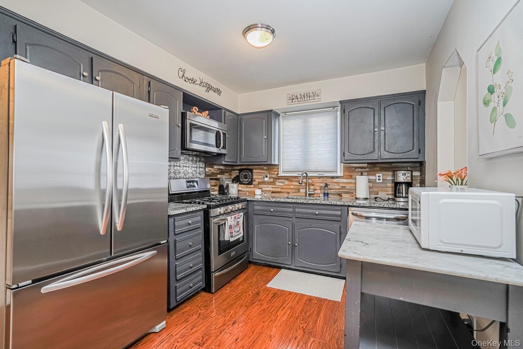 317 Darlington Avenue - Photo 3