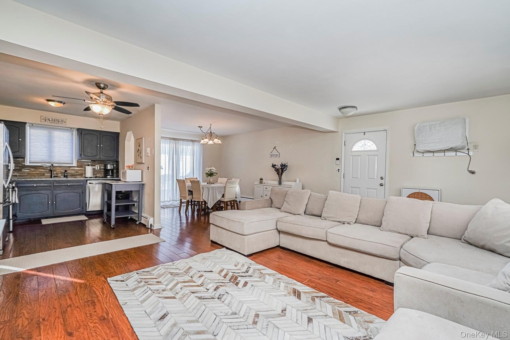 317 Darlington Avenue - Photo 1