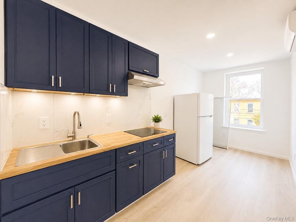 6946 64th Street - Photo 0