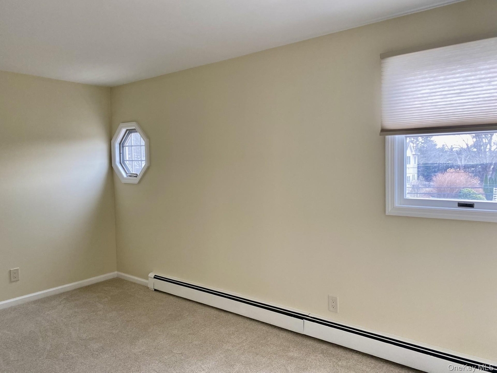 23 Grossman Street - Photo 2