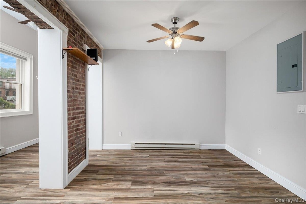 548 Warburton Avenue - Photo 9