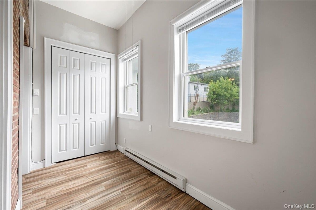 548 Warburton Avenue - Photo 7