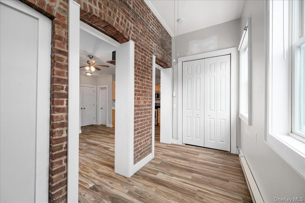 548 Warburton Avenue - Photo 6