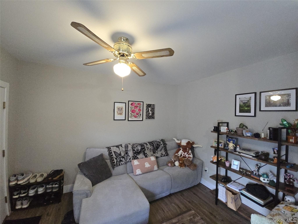 174 Clinton Street - Photo 5