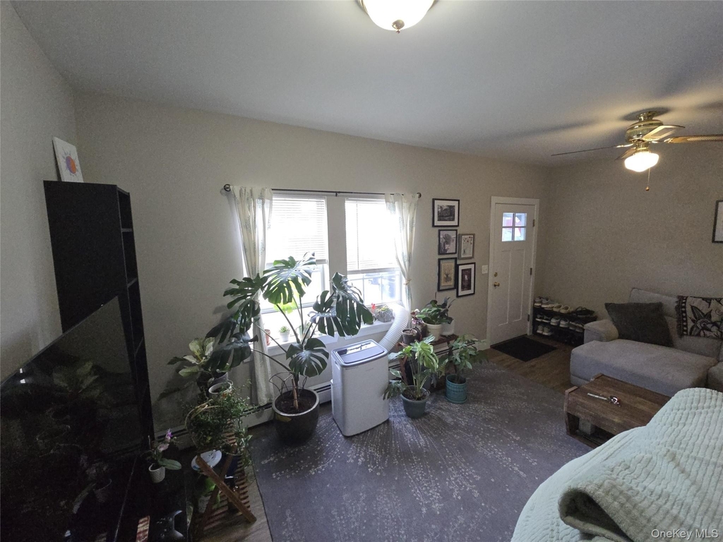 174 Clinton Street - Photo 6