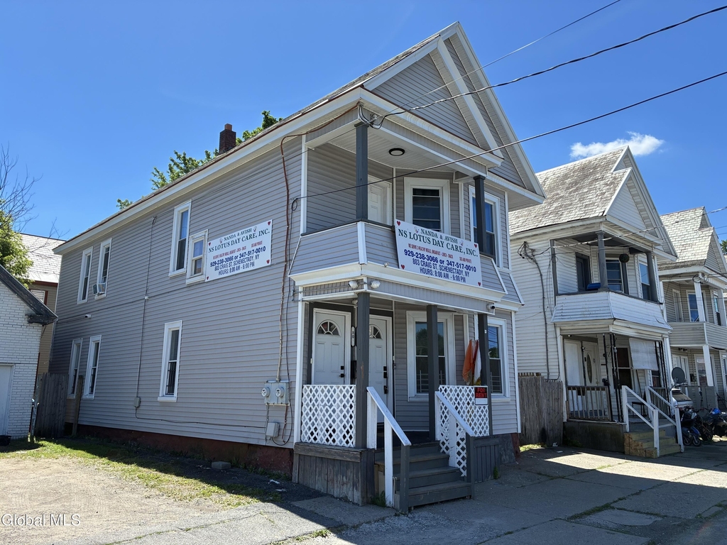 803 Craig Street - Photo 2