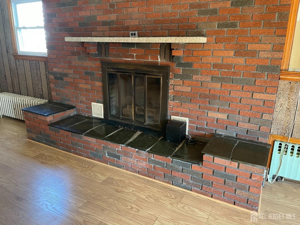 215 Karsey Street - Photo 3