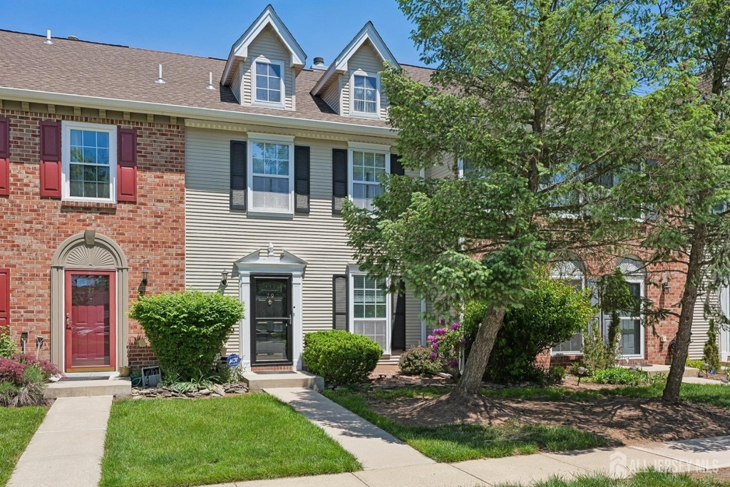 79-79 Chelsea Court - Photo 1