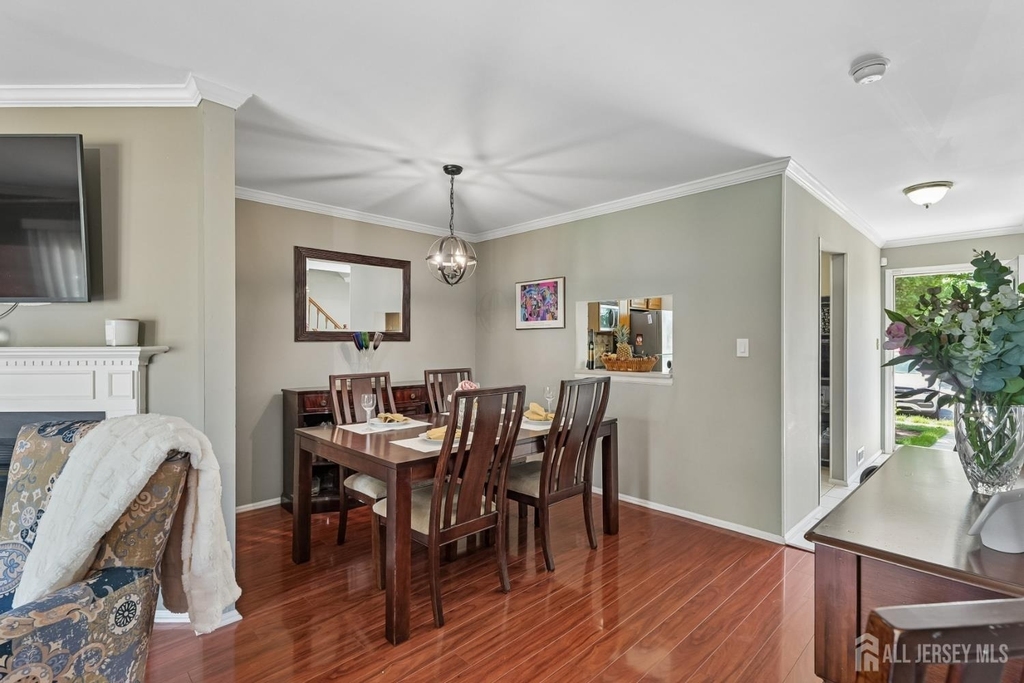 79-79 Chelsea Court - Photo 9