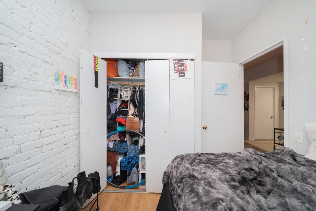 333 W 43rd Street - Photo 11