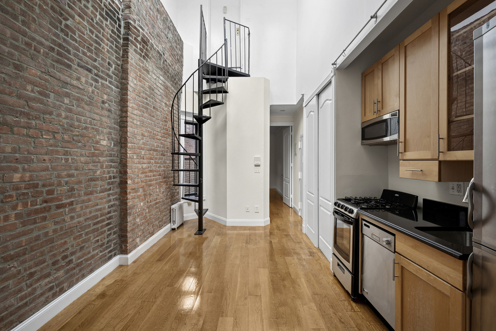 245 Mulberry Street - Photo 0