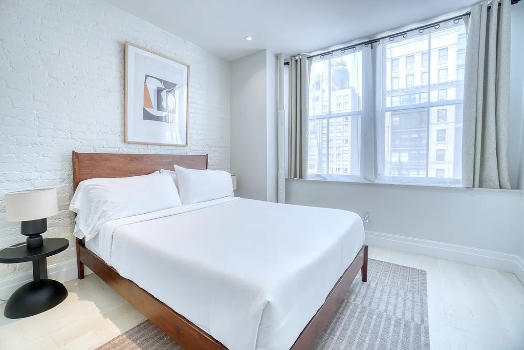 43 W 27th Street - Photo 2