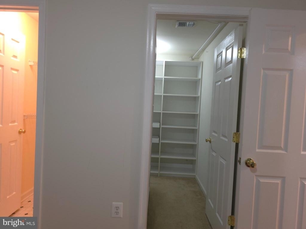 15546 Miller School Place - Photo 12