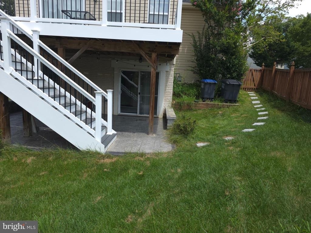 15546 Miller School Place - Photo 2