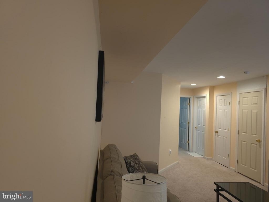15546 Miller School Place - Photo 9