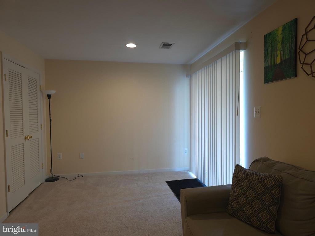 15546 Miller School Place - Photo 4