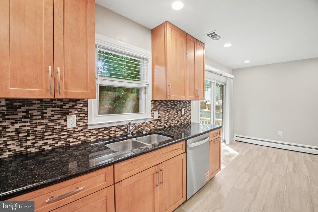 4522 Glendale Road - Photo 7