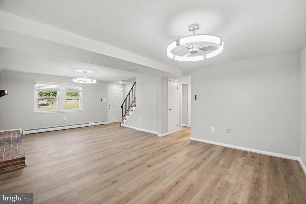 4522 Glendale Road - Photo 2