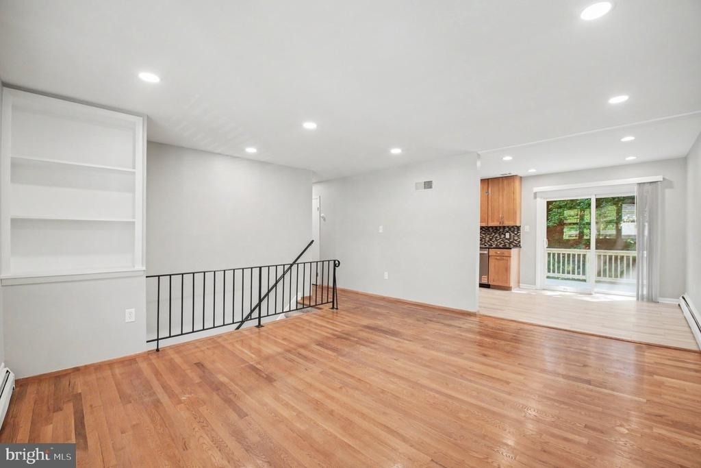 4522 Glendale Road - Photo 4