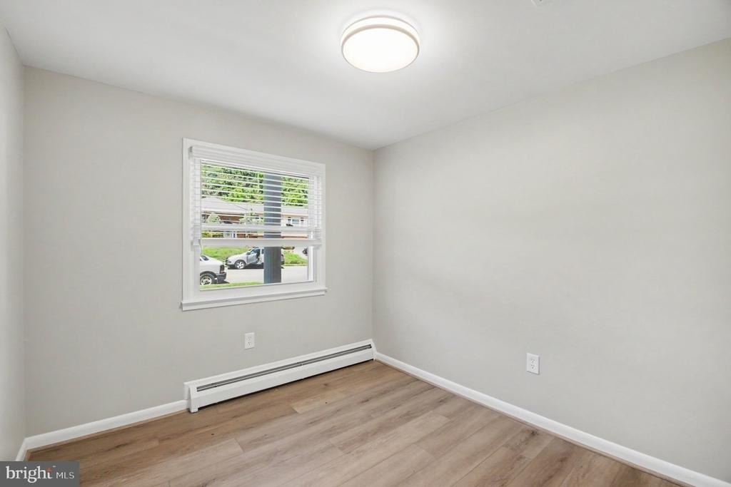4522 Glendale Road - Photo 16