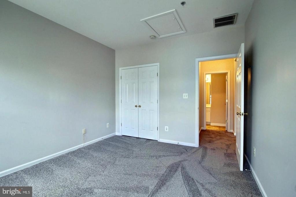 20261 Owings Terrace - Photo 11