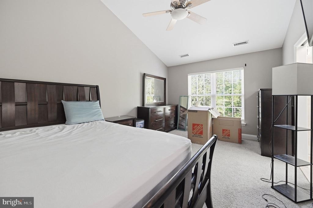 25203 Dunvegan Square - Photo 12